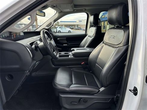 Used 2025 Ford Expedition Max Platinum image 23