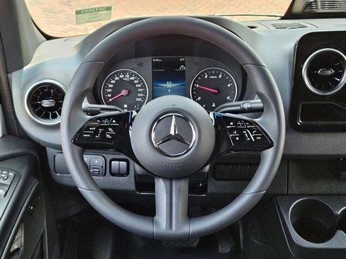 New 2025 Mercedes-Benz Sprinter 2500 image 16