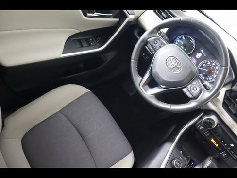 Used 2021 Toyota RAV4 XLE w/ Convenience Package AWD/4WD image 20