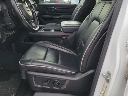 Used 2022 RAM 1500 Limited w/ Body Color Bumper Group AWD/4WD image 6