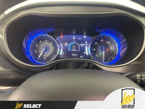 Used 2021 Chrysler Pacifica Touring-L FWD image 20