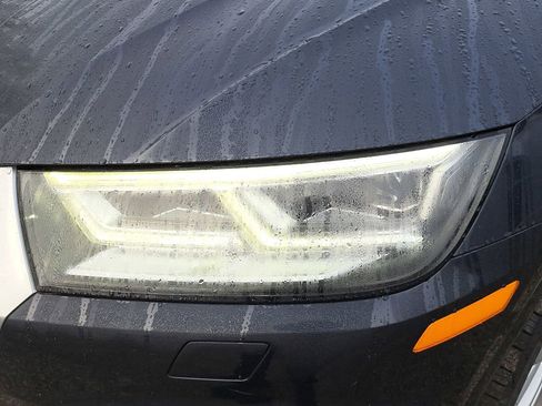 Used 2018 Audi Q5 2.0T w/ Premium Plus Package image 8