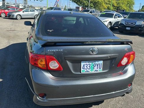 Used 2010 Toyota Corolla S image 4