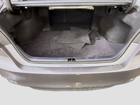 Used 2022 Toyota Camry XLE FWD image 35