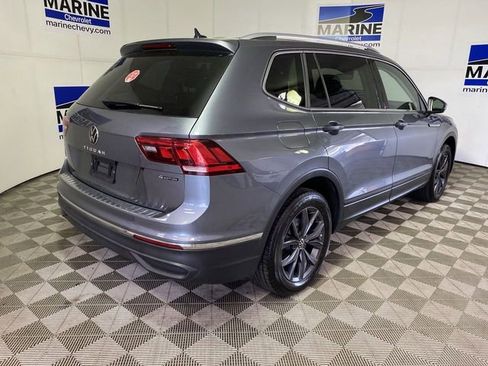 Used 2023 Volkswagen Tiguan SE AWD/4WD image 13