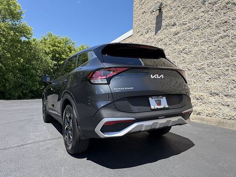 Used 2023 Kia Sportage LX AWD/4WD image 6