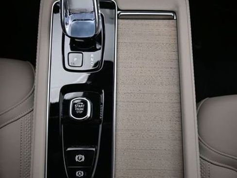 New 2026 Volvo XC90 B6 Plus w/ Protection Package Premier image 10