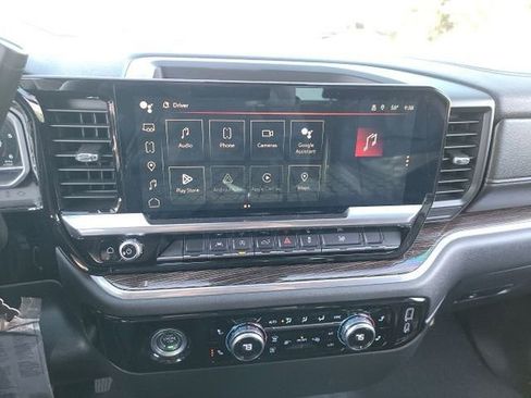 Used 2022 GMC Sierra 1500 Elevation image 9