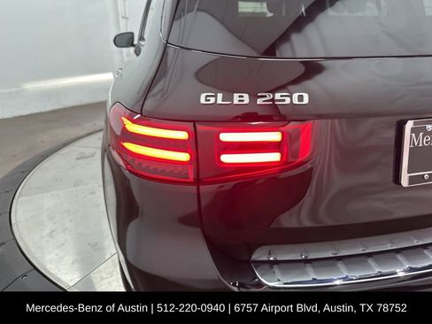 Certified 2026 Mercedes-Benz GLB 250 4MATIC image 31