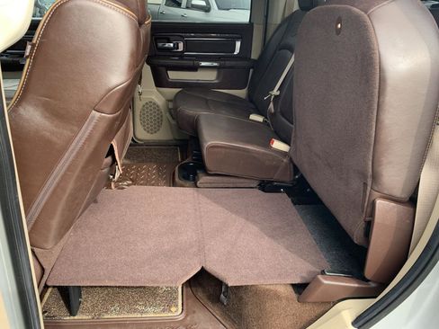 Used 2014 RAM 1500 Laramie Longhorn RWD image 33