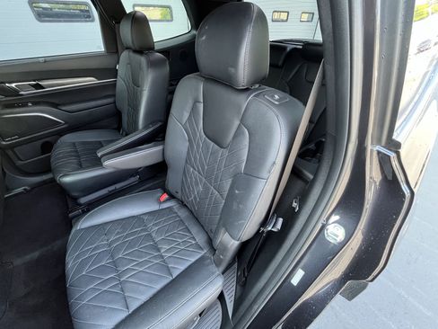 Used 2025 Kia Telluride SX Prestige X-Line AWD/4WD image 32