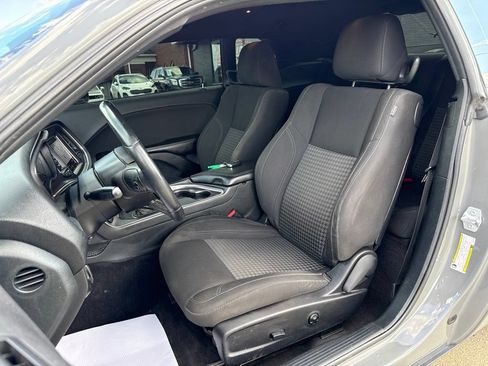 Used 2018 Dodge Challenger SXT w/ Blacktop Package RWD image 2