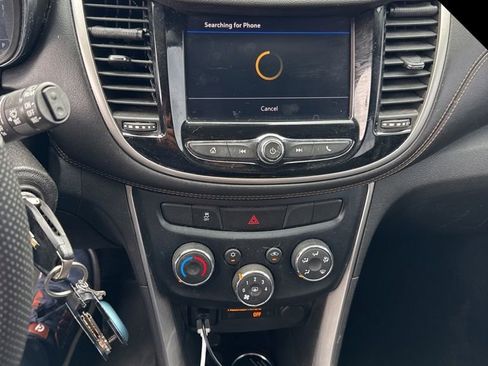 Used 2020 Chevrolet Trax LS FWD image 5