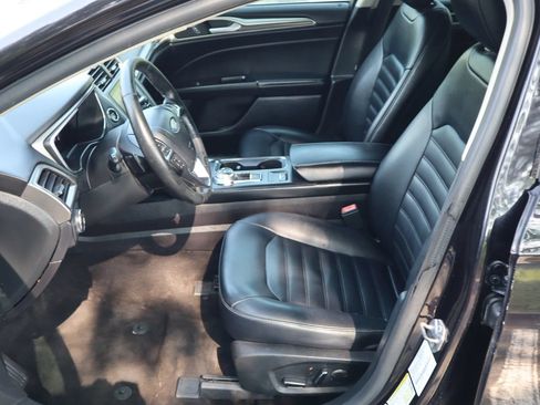Used 2019 Ford Fusion SEL FWD image 9