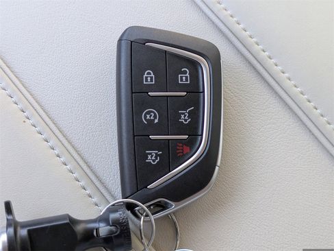 Used 2022 Cadillac Escalade ESV Sport Platinum image 36