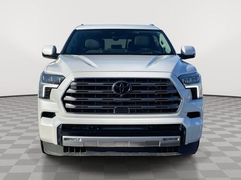 Used 2023 Toyota Sequoia Limited image 2
