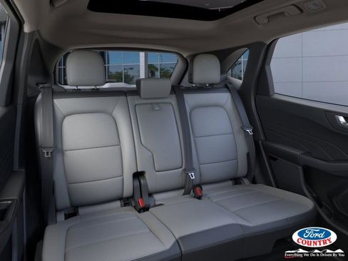 New 2025 Ford Escape SE w/ Class II Trailer Tow Package image 11