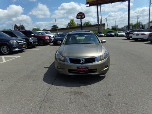 Used 2009 Honda Accord EX-L image 2