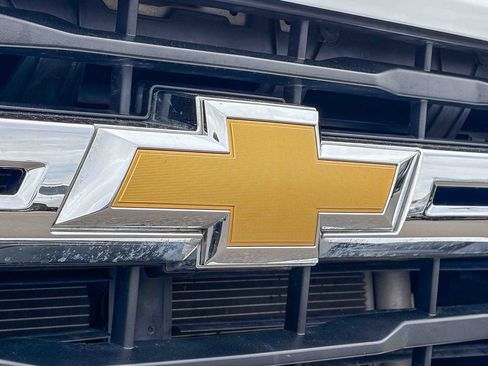 Used 2025 Chevrolet Silverado 2500 LT w/ Convenience Package AWD/4WD image 14