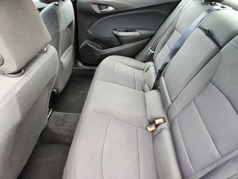 Used 2018 Chevrolet Cruze LT FWD image 19