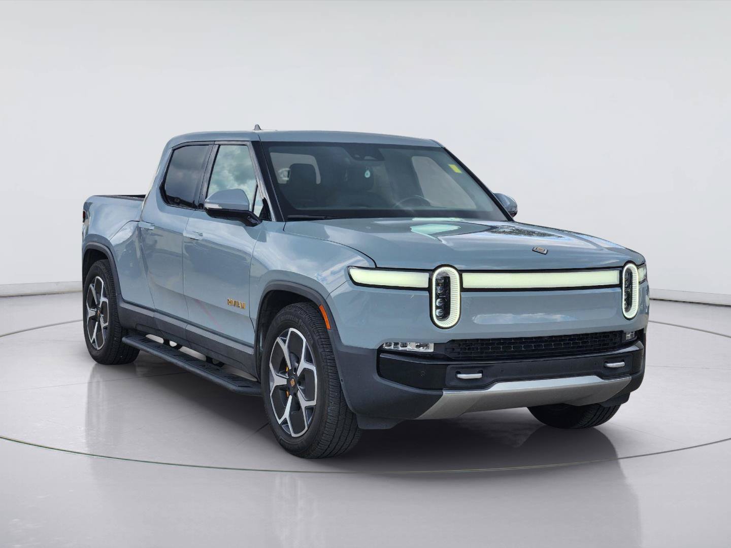 Used 2022 Rivian R1T Adventure AWD/4WD image 3
