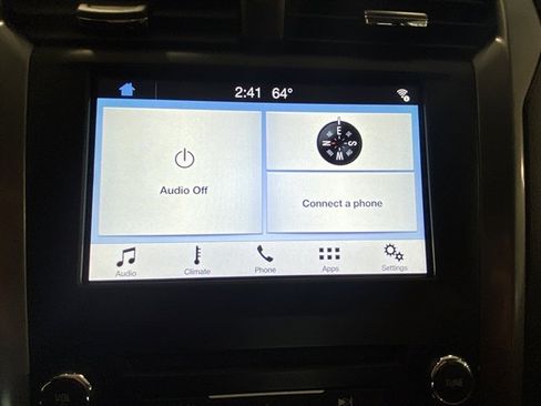 Used 2018 Ford Fusion SE w/ Fusion SE Technology Package image 30