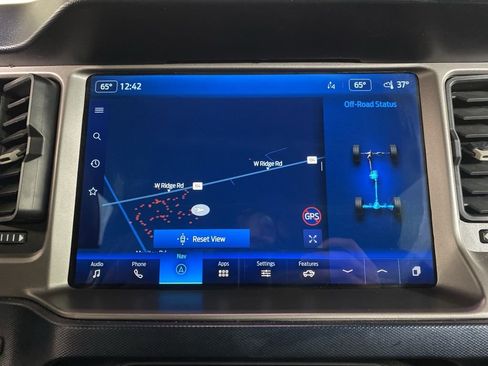 Used 2022 Ford Bronco Outer Banks image 3