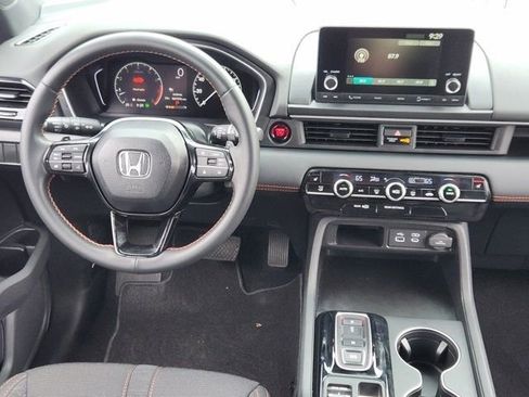 Used 2025 Honda Pilot Sport image 27