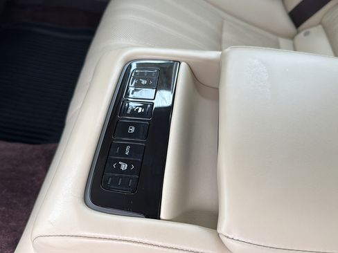 Used 2019 Lexus LS 500 AWD w/ Interior Upgrade Package image 17