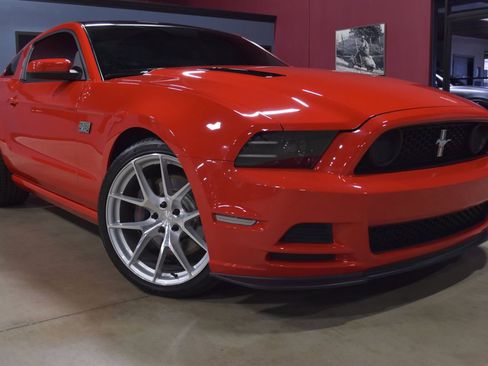 Used 2013 Ford Mustang Boss 302 w/ Boss 302 Accessory Pkg image 6
