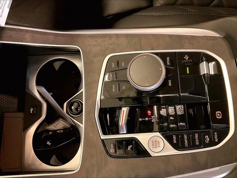 New 2026 BMW X7 xDrive40i image 7