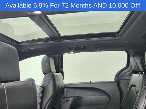 New 2026 Chrysler Pacifica Select w/ S Appearance Package FWD image 30