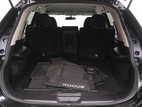 Used 2020 Nissan Rogue SV AWD/4WD image 17