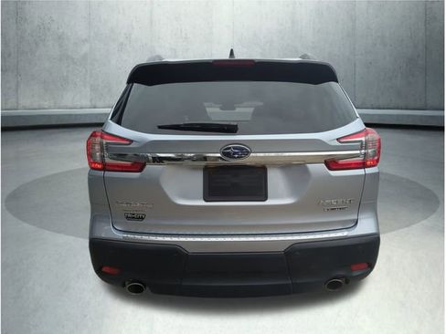 Used 2025 Subaru Ascent Limited image 4