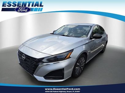 Used 2024 Nissan Altima 2.5 SV