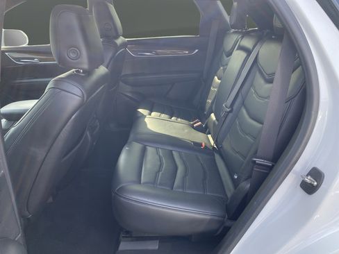 Used 2019 Cadillac XT5 Platinum AWD/4WD image 39