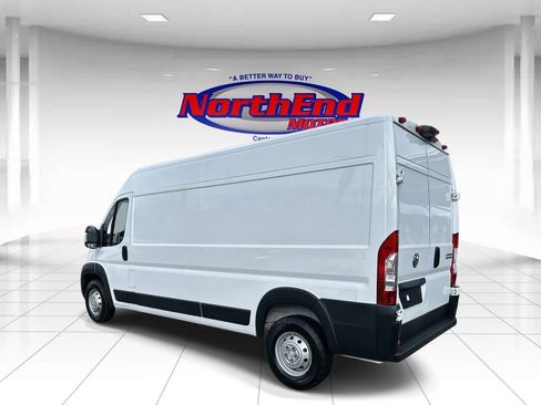 Used 2023 RAM ProMaster 2500 image 5