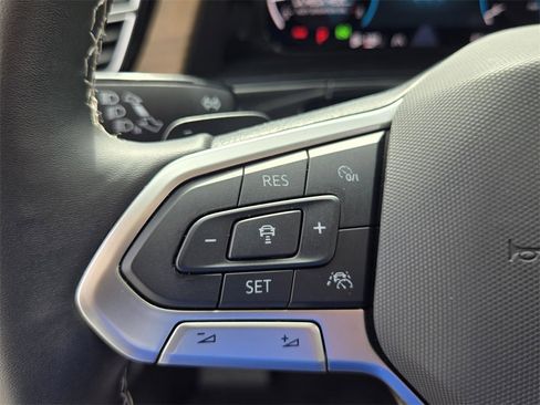 Certified 2025 Volkswagen Atlas SE w/ Panoramic Sunroof Package image 26