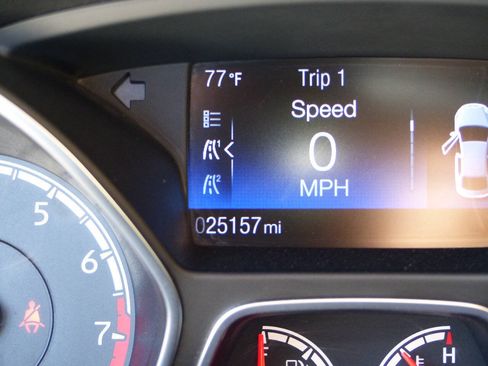 Used 2016 Ford Focus ST w/ Equipment Group 402A FWD image 31