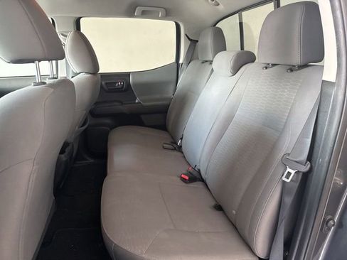 Used 2019 Toyota Tacoma SR w/ SR Convenience Package RWD image 8