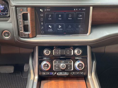 Used 2023 GMC Yukon XL Denali Ultimate AWD/4WD image 24