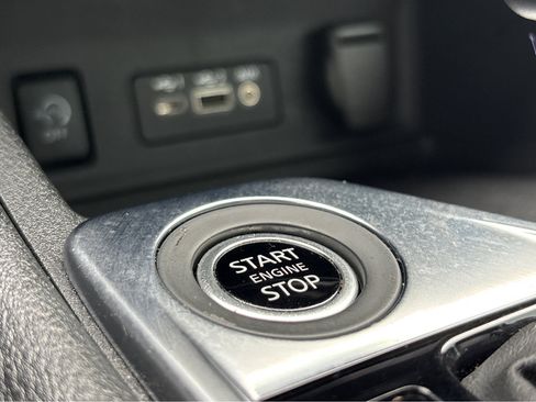 Used 2024 Nissan Sentra SV image 6