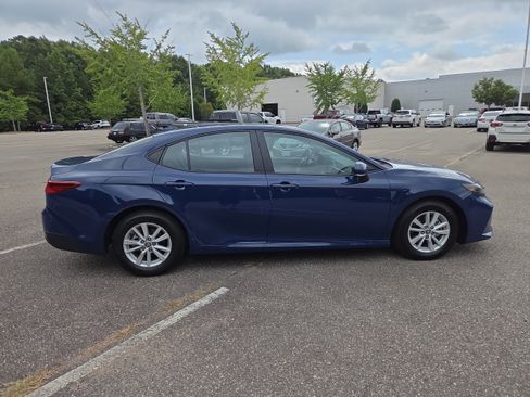 Used 2026 Toyota Camry LE FWD image 2