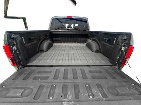 Used 2020 Ford F150 Lariat w/ Equipment Group 502A Luxury AWD/4WD image 19