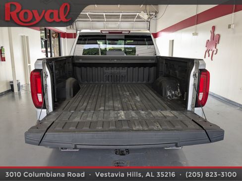 Used 2021 GMC Sierra 1500 SLT w/ SLT Premium Plus Package AWD/4WD image 11