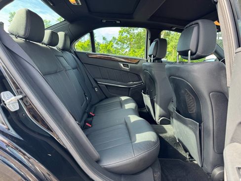Used 2014 Mercedes-Benz E 550 4MATIC Sedan image 17