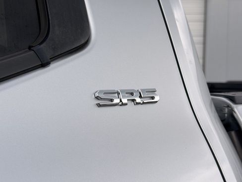 Used 2022 Toyota Tundra SR5 AWD/4WD image 36