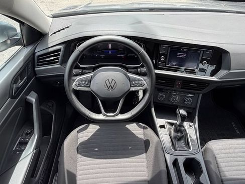 Certified 2024 Volkswagen Jetta S FWD image 15