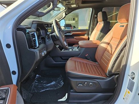 New 2026 GMC Sierra 2500 Denali Ultimate w/ Max Trailering Package image 11