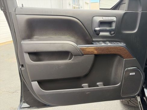 Used 2017 GMC Sierra 1500 Denali w/ Denali Ultimate Package image 14